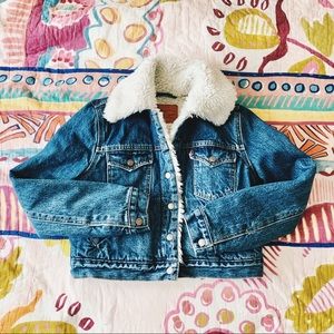 LEVI’S Denim Sherpa Jacket Size Small
